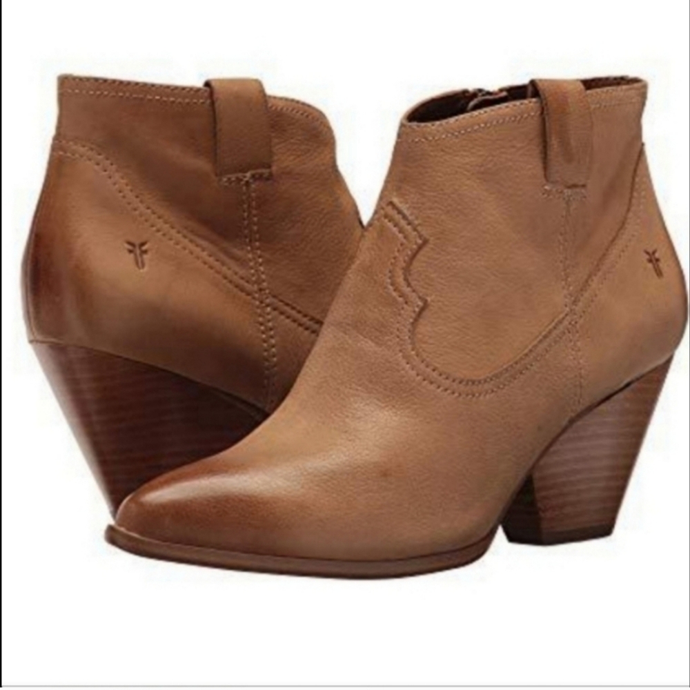 Frye Reina Leather Booties Size 10 Sand Brand New in Box